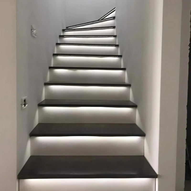 CT10L Profil aluminiu cu bandă difuzie LED pentru trepte, Black Matt (10 mm) (2.5 m)