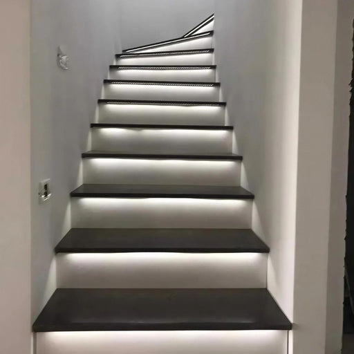 CT10L Profil aluminiu cu bandă difuzie LED pentru trepte, Black Matt (10 mm) (2.5 m)