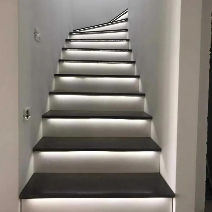 CT10L Profil aluminiu cu bandă difuzie LED pentru trepte, Black Matt (10 mm) (2.5 m)